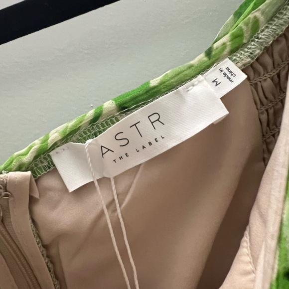 ASTR the Label | Leonara Pleated Midi Dress in Green Floral - Picture 7 of 10